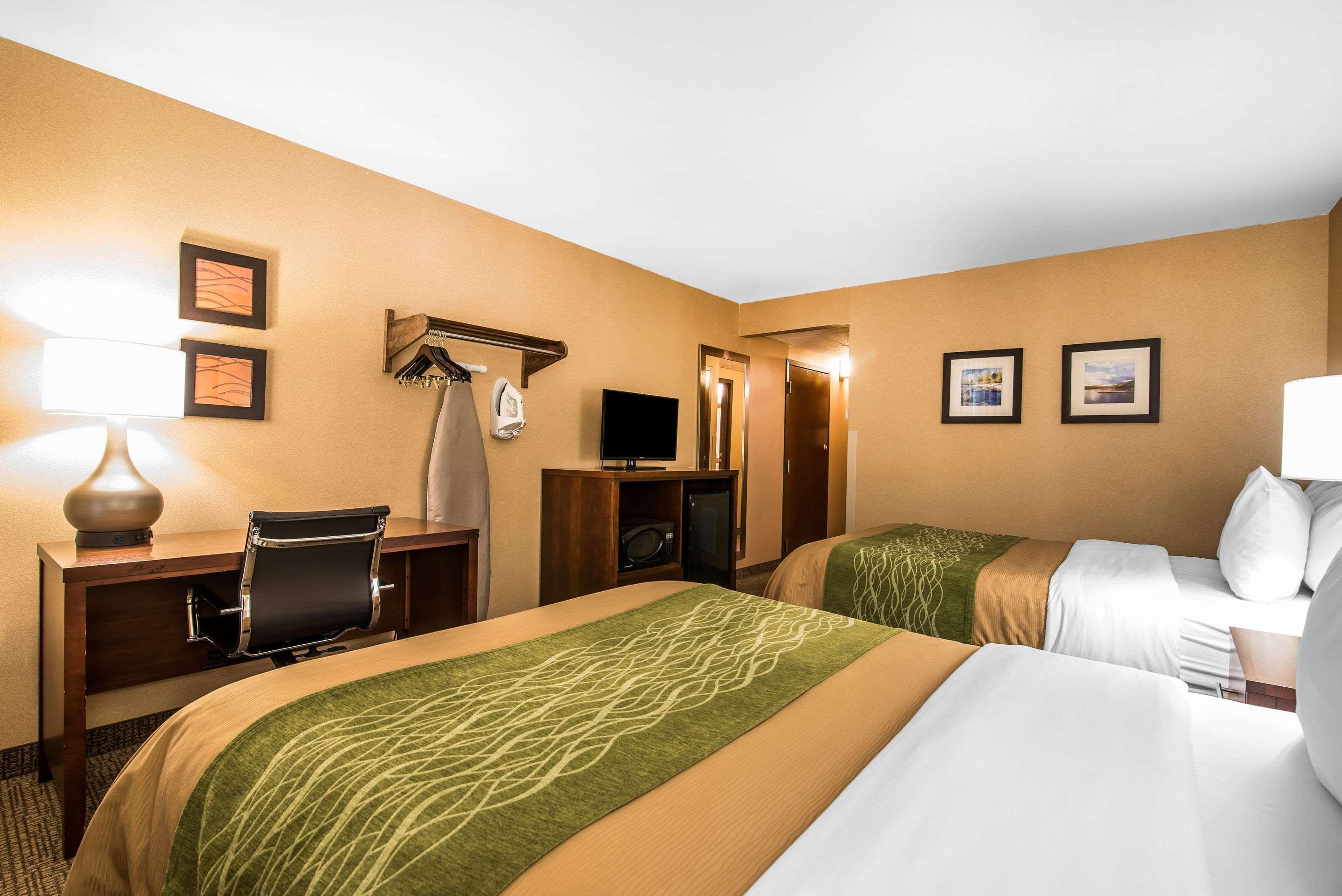 Quality Inn & Suites Towanda Bagian luar foto