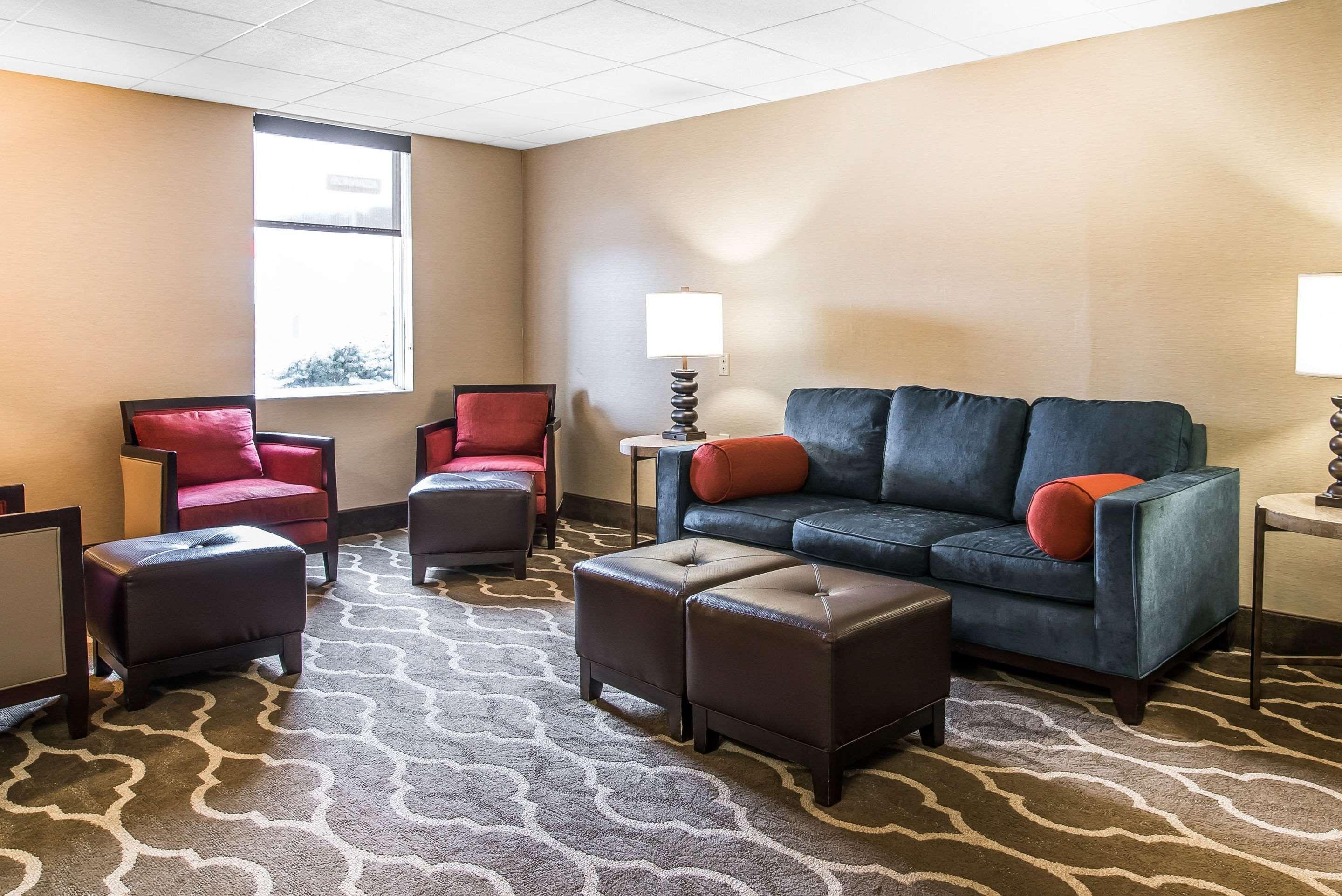 Quality Inn & Suites Towanda Bagian luar foto