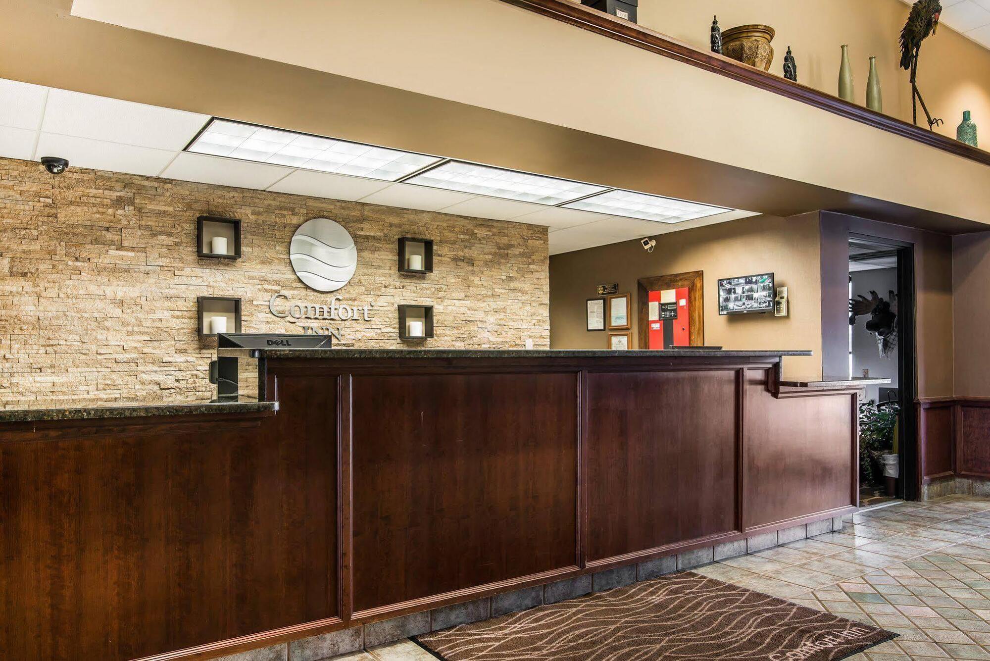 Quality Inn & Suites Towanda Bagian luar foto